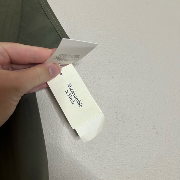 BNWT Abercrombie & Fitch traveler jumpsuit - Picture 7 of 11